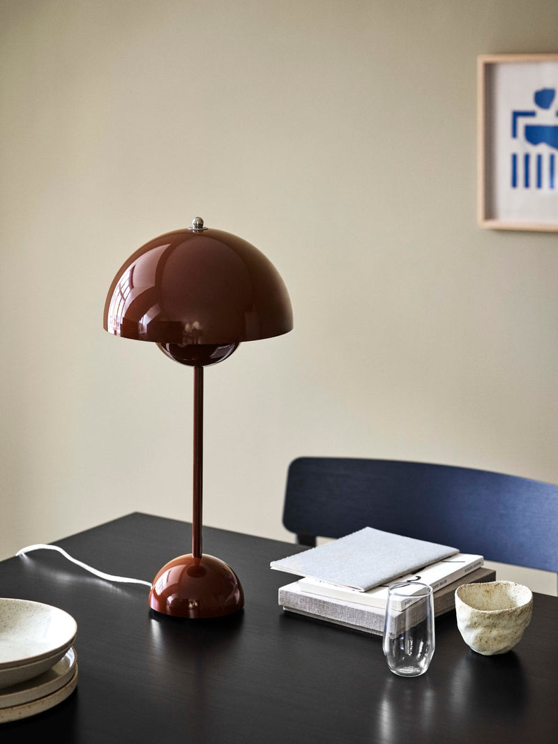 Flowerpot Table Lamp
