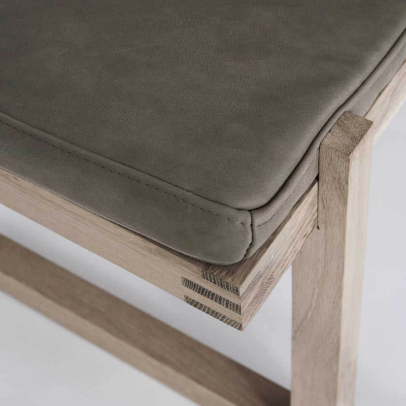 Minimal Daybed