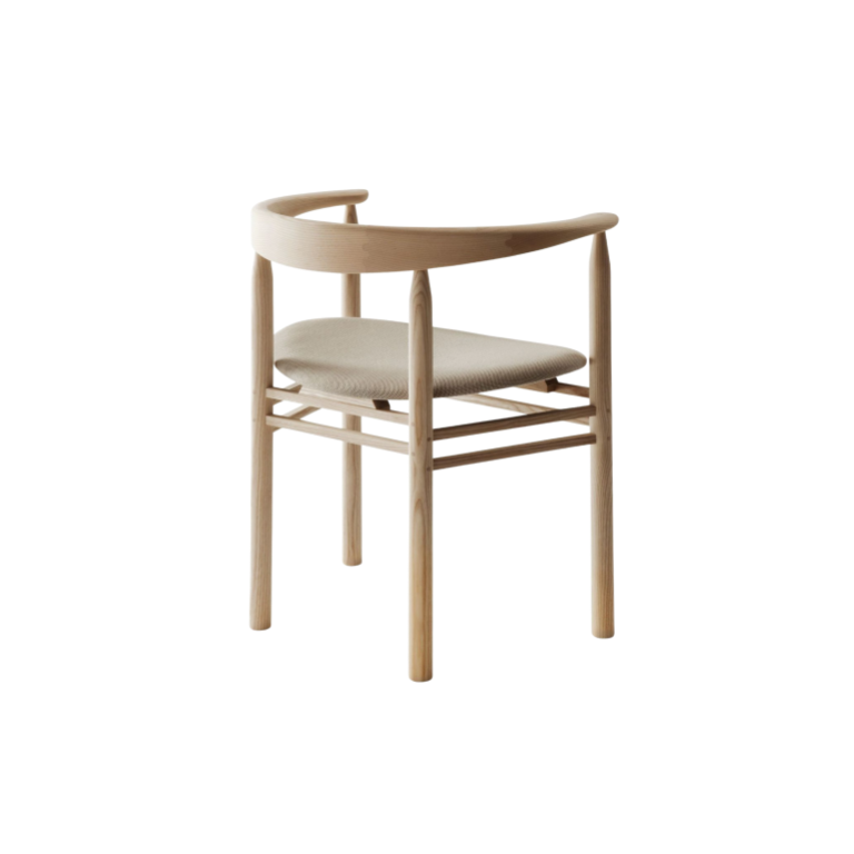 Linea Chair w/ Arms